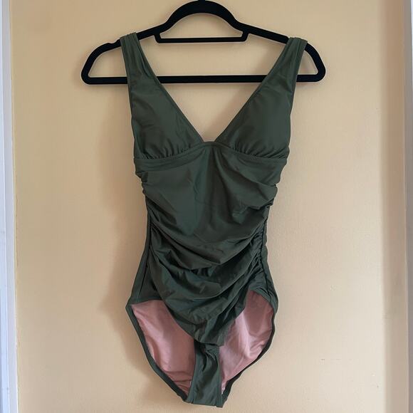 NWT J. Crew Ruched V-Neck One-Piece Swimsuit in Cool Cypress Green Sz 2 - Picture 2 of 10